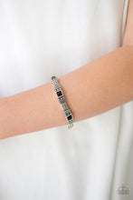 Load image into Gallery viewer, Paparazzi - Totally Traveler - Black
