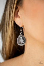 Load image into Gallery viewer, Paparazzi - Grandmaster Shimmer - Silver
