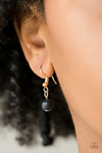 Load image into Gallery viewer, Paparazzi - Basic Groundwork - Black
