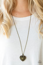 Load image into Gallery viewer, Paparazzi - Casanova Charm - Green
