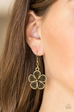 Load image into Gallery viewer, Paparazzi - No Common Daisy - Brass
