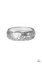 Load image into Gallery viewer, Paparazzi - Garden Villa - Silver
