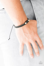Load image into Gallery viewer, Paparazzi - Tiki Traveler - Black
