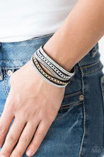 Load image into Gallery viewer, Paparazzi - Fashion Fiend - Black
