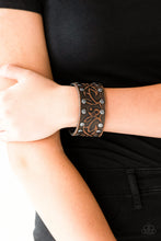 Load image into Gallery viewer, Paparazzi Accessories - Nature Guide - Brown
