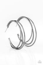 Load image into Gallery viewer, Paparazzi - Jumpin Through Hoops - Black
