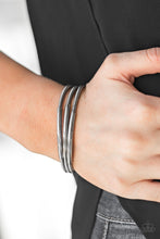 Load image into Gallery viewer, Paparazzi - Its A Stretch - Black
