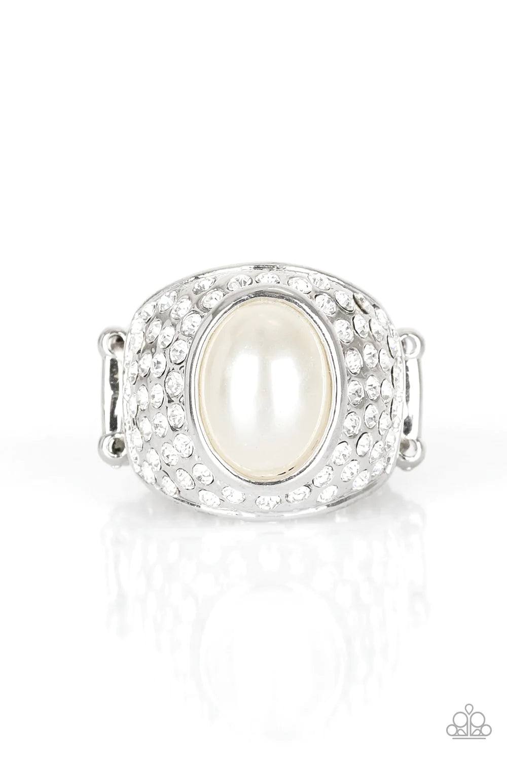 Paparazzi - Glittering Go-Getter - White