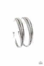 Load image into Gallery viewer, Paparazzi Accessories - Funky Feathers - Silver
