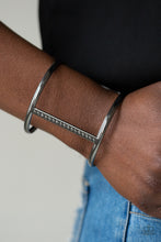 Load image into Gallery viewer, Paparazzi - Diamond Deity - Black
