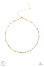 Load image into Gallery viewer, Paparazzi Accessories - Stunningly Stunning - Gold
