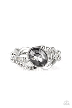 Load image into Gallery viewer, Paparazzi - Couldnt Care FLAWLESS - Silver

