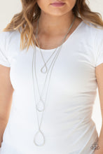 Load image into Gallery viewer, Paparazzi - Make The World Sparkle - White
