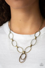 Load image into Gallery viewer, Paparazzi Accessories - All OVAL Town - Brass
