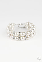 Load image into Gallery viewer, Paparazzi - Glowing Glam - White
