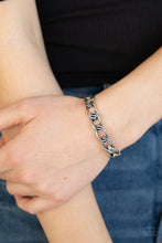 Load image into Gallery viewer, Paparazzi - LINK Tank - Silver
