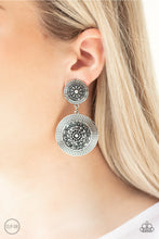 Load image into Gallery viewer, Paparazzi - Magnificent Medallions - Silver
