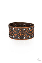 Load image into Gallery viewer, Paparazzi Accessories - Nature Guide - Brown
