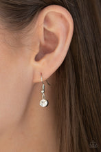 Load image into Gallery viewer, Paparazzi Accessories - A Diamond A Day - Green
