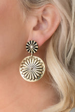 Load image into Gallery viewer, Paparazzi - Fierce Florals - Brass
