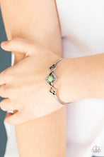 Load image into Gallery viewer, Paparazzi - Dainty Deco - Green
