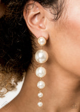 Load image into Gallery viewer, Paparazzi Accessories - Living a WEALTHY Lifestyle - Gold
