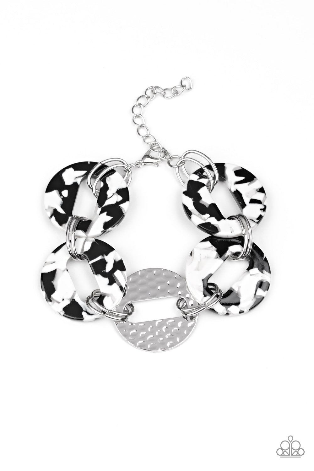 Paparazzi Accessories - Retro Recharge - White