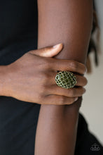 Load image into Gallery viewer, Paparazzi - Stellar Scope - Green
