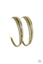 Load image into Gallery viewer, Paparazzi Accessories - Funky Feathers - Brass
