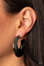 Load image into Gallery viewer, Paparazzi Accessories - Chic CRESCENTO - Black
