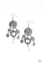 Load image into Gallery viewer, Paparazzi - Springtime Essence - White
