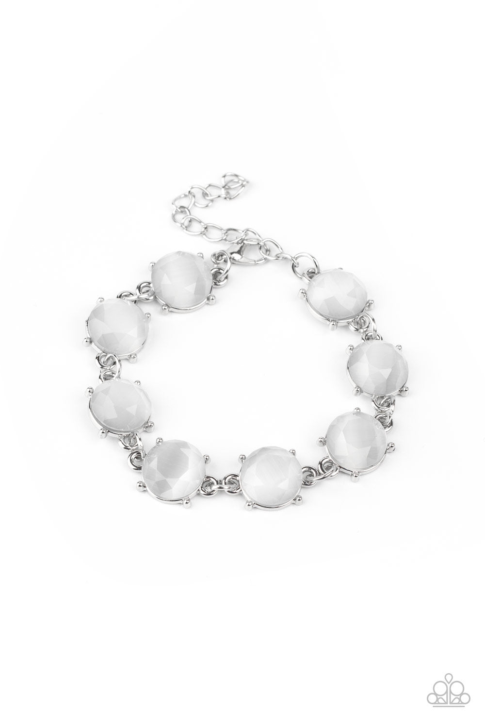Paparazzi - Ms. GLOW-It-All - White