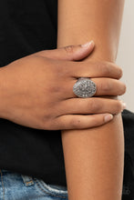 Load image into Gallery viewer, Paparazzi - Test Your LUXE - Silver
