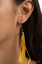 Load image into Gallery viewer, Paparazzi - Feel at HOMESPUN - Yellow
