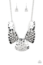 Load image into Gallery viewer, Paparazzi - HAUTE Plates - Silver
