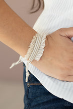 Load image into Gallery viewer, Paparazzi - Make Yourself at HOMESPUN - White
