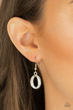 Load image into Gallery viewer, Paparazzi - OVAL The Limit - Silver
