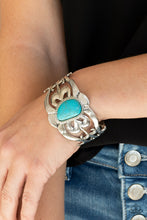 Load image into Gallery viewer, Paparazzi - The MESAS are Calling - Blue

