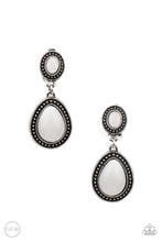 Load image into Gallery viewer, Paparazzi Accessories - Carefree Clairvoyance - White
