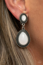 Load image into Gallery viewer, Paparazzi Accessories - Carefree Clairvoyance - White
