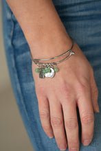 Load image into Gallery viewer, Paparazzi Accessories - GROWING Strong - Green
