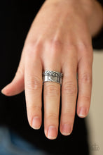 Load image into Gallery viewer, Paparazzi - Garden Romance - Silver
