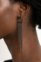 Load image into Gallery viewer, Paparazzi - Divinely Dipping - Black
