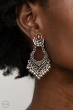 Load image into Gallery viewer, Paparazzi Accessories - Summery Gardens - Brown
