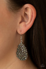 Load image into Gallery viewer, Paparazzi - Daydreamy Dazzle - Silver
