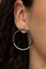 Load image into Gallery viewer, Paparazzi Accessories - Spot On Opulence - Black
