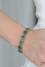 Load image into Gallery viewer, Paparazzi - Trés Magnifique - Green
