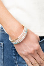 Load image into Gallery viewer, Paparazzi Accessories - Infinitely Dreamy - Gold
