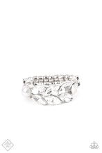 Load image into Gallery viewer, Paparazzi Accessories - Majestically Musing - White
