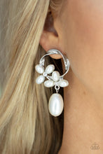 Load image into Gallery viewer, Paparazzi - Elegant Expo - White
